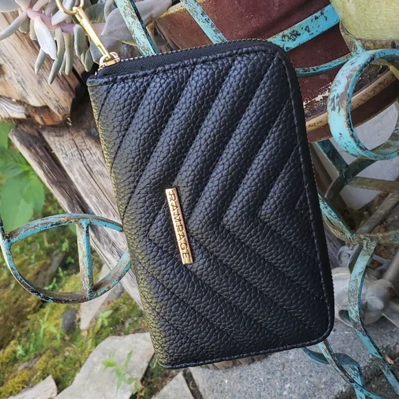 RAMPAGE WRISTLET Chevron design NWOT UNISEX - Picture 2 of 10